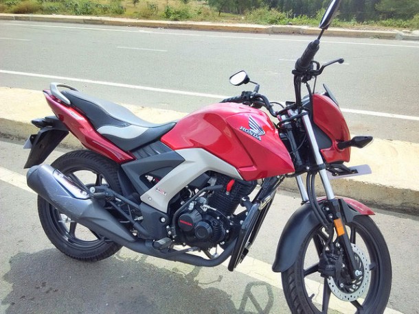 Honda CB Unicorn 160 Review - GaadiKey