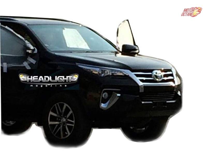 Next Generation Toyota Fortuner Front spotted 