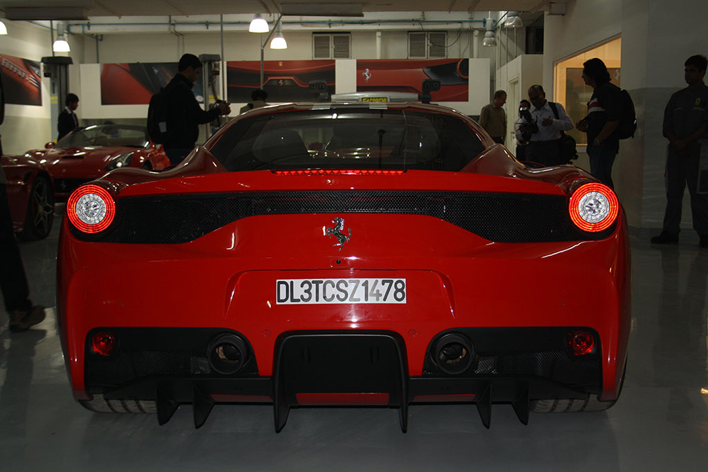 Ferrari's Liar 906