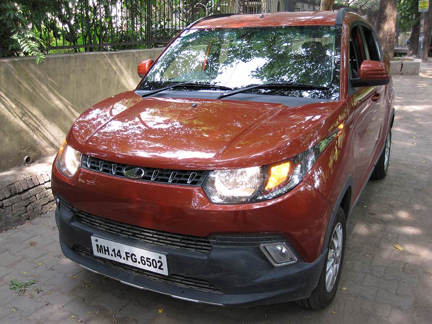 Mahindra-KUV100-Front-Side-Angle