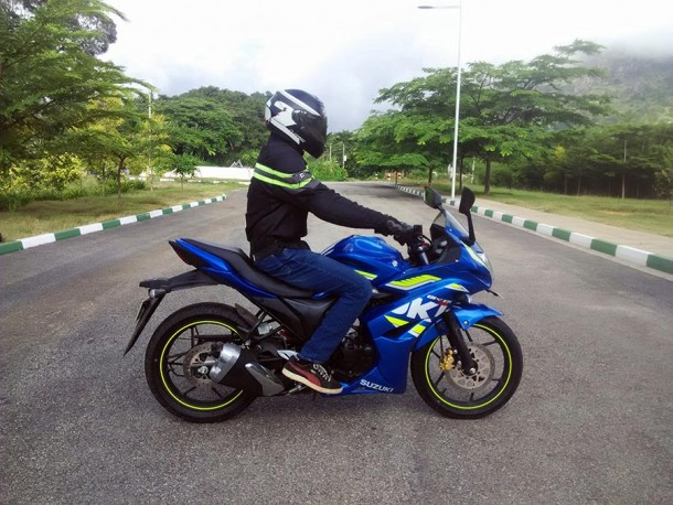 gixxer sf double disc