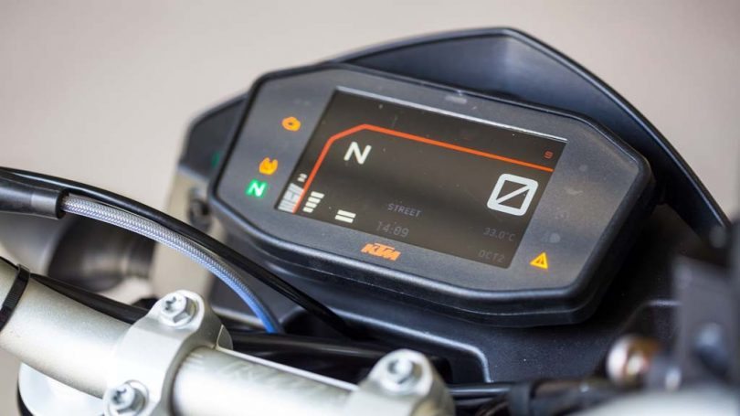 KTM Duke 390 color screen dashboard console to display maps.
