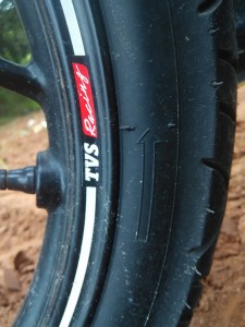 pirelli tyres for tvs apache