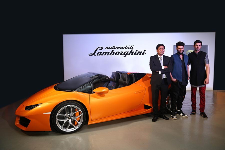 Lamborghini Photo 