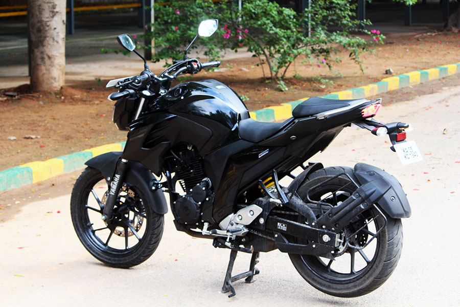 Yamaha Fz25 Review (knight Black) - Perfect Powerful 250cc Bike - Gaadikey