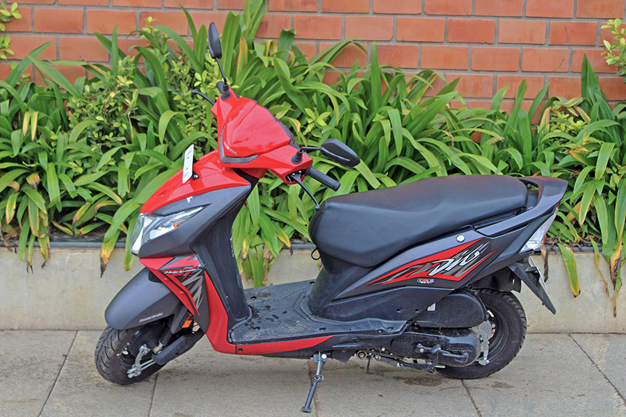 Gaadikey 2017 Honda Dio Review We Got A Chance To Review