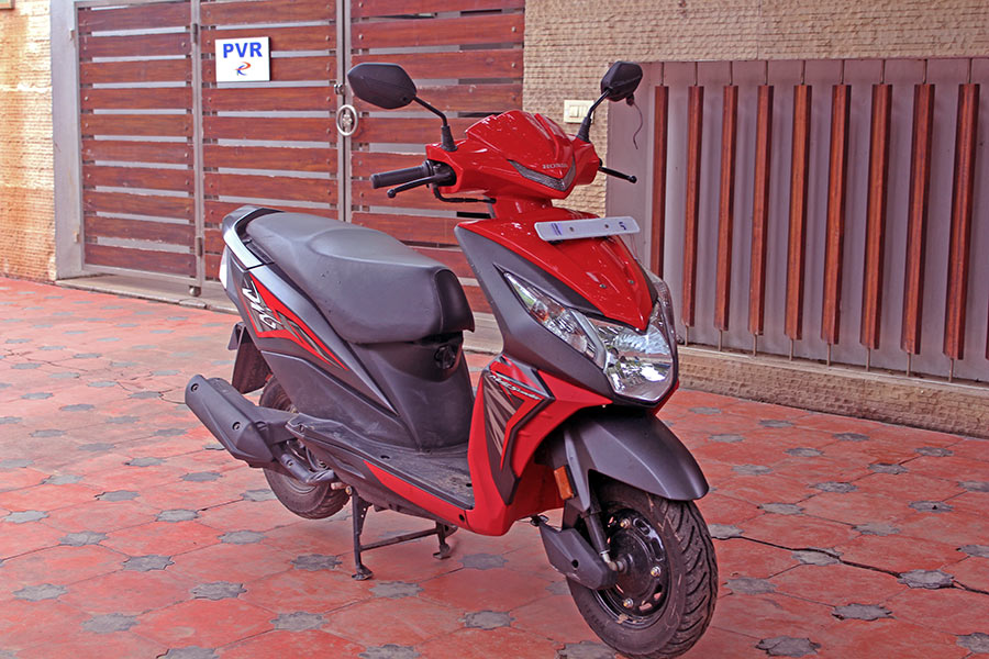 Gaadikey 2017 Honda Dio Review We Got A Chance To Review