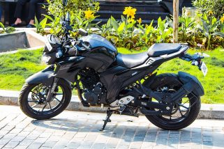 Yamaha packs a wallop at 250cc - The FZ25 Review (Once Again!) - GaadiKey