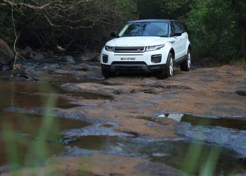 Land Rover Off-road Experience in Aamby Valley