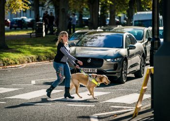 Jaguar I-Pace EV alerts Pedestrians by adding Noise through AVAS