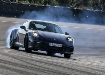 New 8th Generation Porsche 911 tested under Extreme Conditions