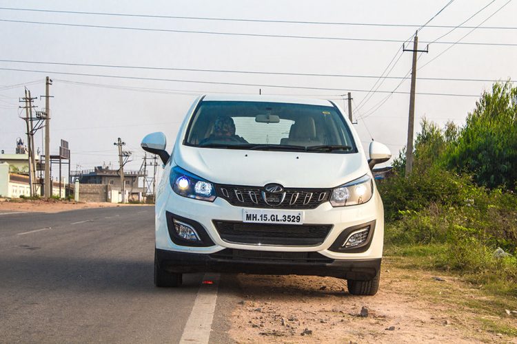 Mahindra Marazzo Review – Iceberg White