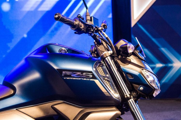 Yamaha FZ, FZ-S FI Version 3.0 ABS Photos