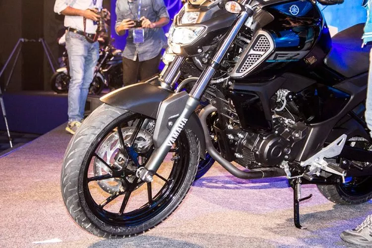 Yamaha FZ, FZ-S FI Version 3.0 ABS Photos