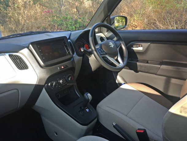 New Maruti Wagon R Review - 2019 Big New Wagon R - GaadiKey