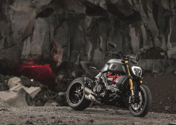 Ducati Diavel 1260 receives the prestigious “Red Dot Design Award 2019”
