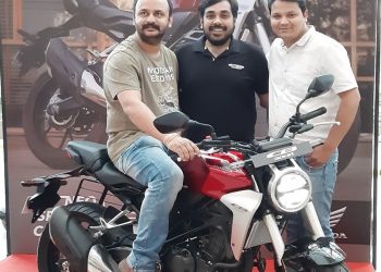 Honda begins deliveries of Neo Sports Café inspired CB300R