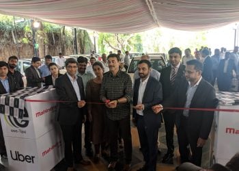 Mahindra Deploys eee-Taxis in Hyderabad