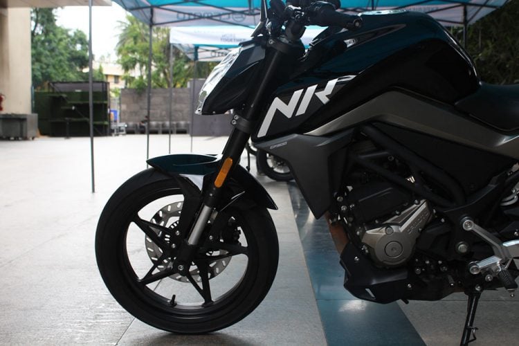 AMW CFMoto Motorcycles Photos: 300NK, 650NK, 650MT, 650GT