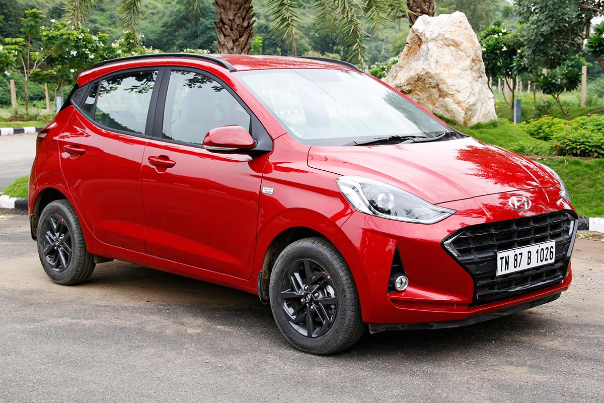 Hyundai Grand i10 Nios Review - Best hatch? - GaadiKey