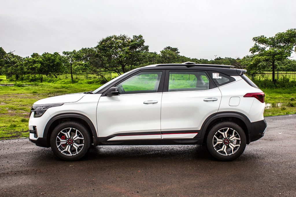 Kia Seltos Review - A New Benchmark for SUVs in India! - GaadiKey
