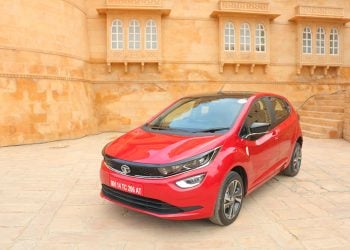 Tata Altroz Review – Premium hatchback redefined?