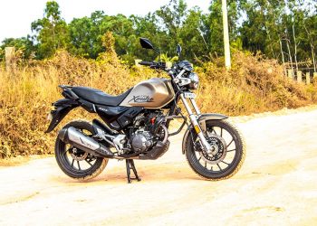 Hero XPulse 200T Photos: Matte Shield Gold