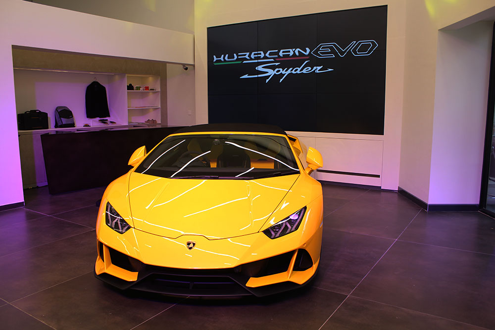 Lamborghini Hurucan EVO Spyder - Lamborghini Bengaluru