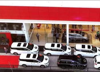 10 Kia Carnival luxury MPVs delivered in a Single day by PPS Kia