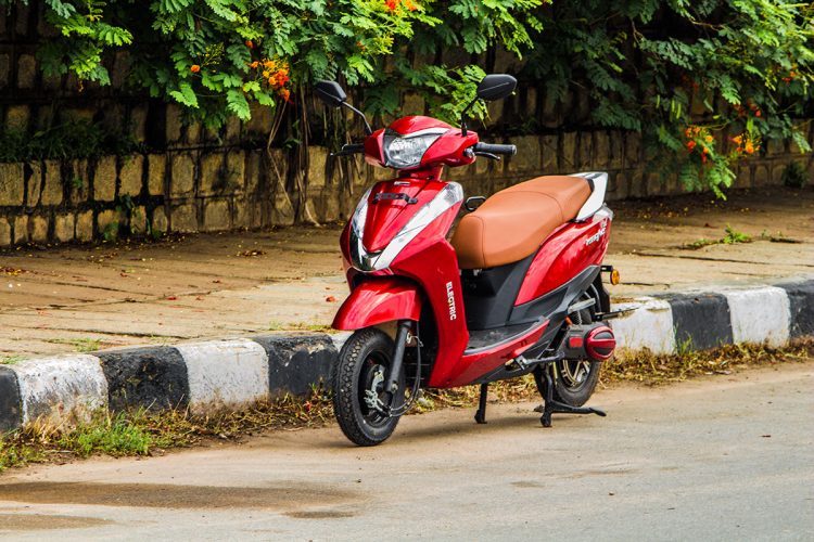 Ampere Magnus Pro Review (Electric Scooter) GaadiKey