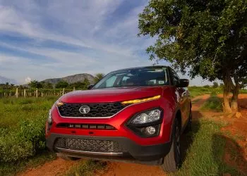 2020 Tata Harrier Diesel Automatic Review (XZA+)