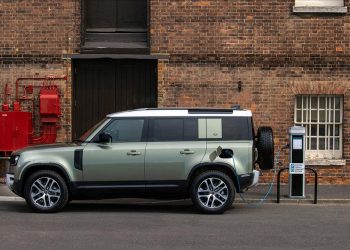 Land Rover opens Bookings for New Defender Plug-in Hybrid (P400e)