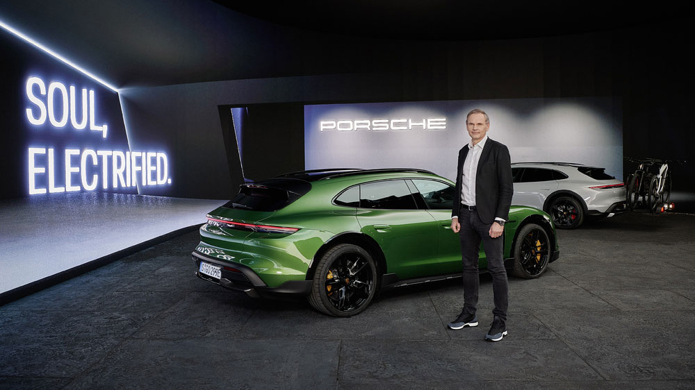 Porsche Presents Taycan Cross Turismo In A Virtual World Premiere
