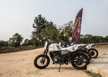 Royal Enfield SlideSchool Experience – Sliding on Flat-Track