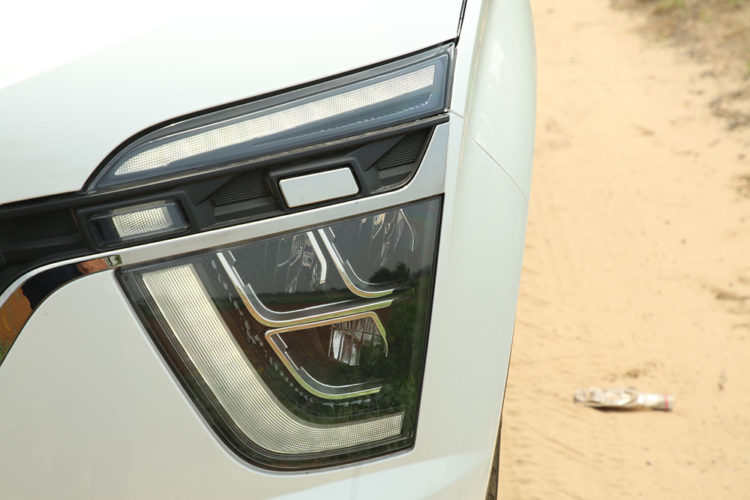 Hyundai Alcazar Review – Better than Safari or Hector Plus?