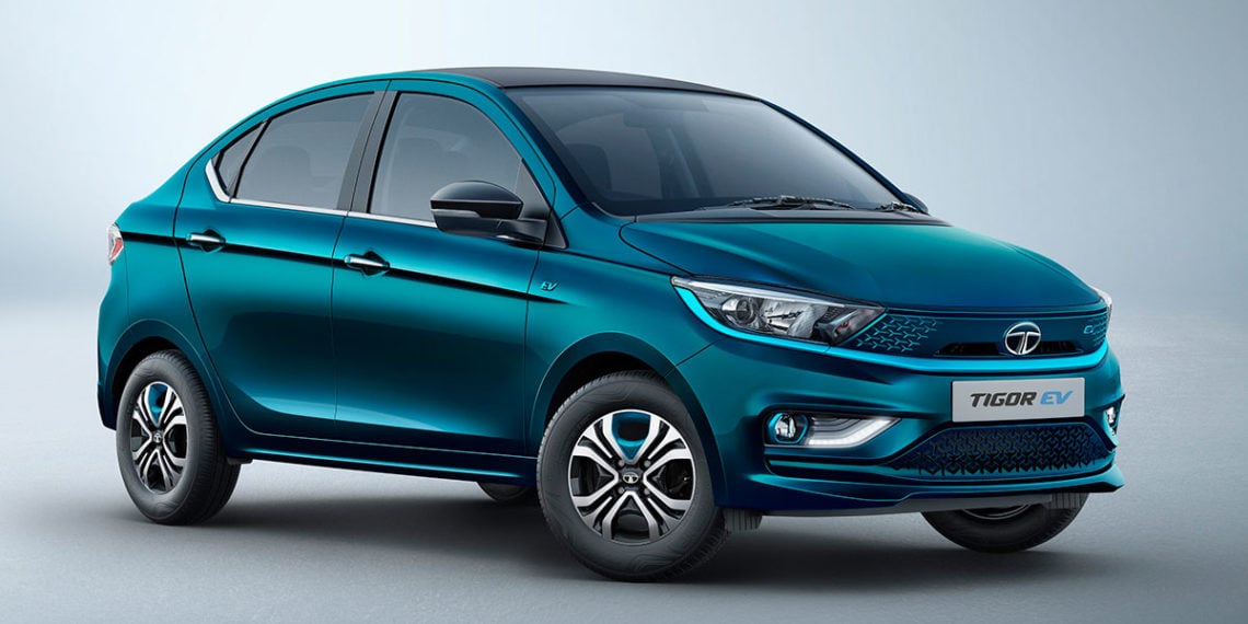 MercedesBenz inaugurates Luxury showroom in Dehradun GaadiKey