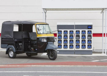 Honda to Begin Battery Sharing Service for Electric Tricycle Taxis in India