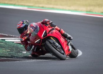 Ducati Panigale V4 2022 Model Revealed