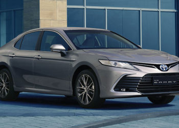 2022 Toyota Camry Hybrid