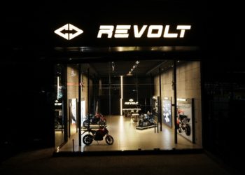 Revolt Motors opens 2 new stores in Kerala