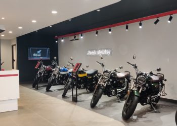 Honda 2 Wheelers opens BigWing showroom in New Delhi
