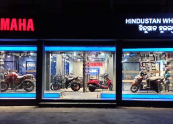 Yamaha surpasses 100 Blue Square showrooms in India