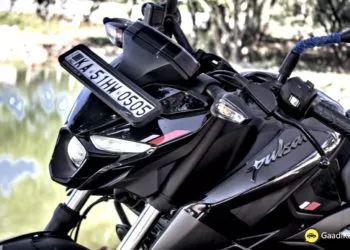 Bajaj Pulsar N160 Photos – Brooklyn Black Color
