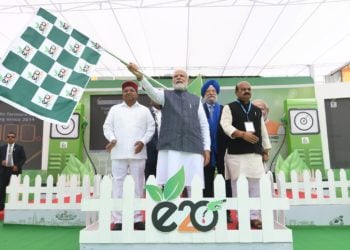 PM Modi Flags Off Alternative Fuels Rally with E20 KUSHAQ & TAIGUN