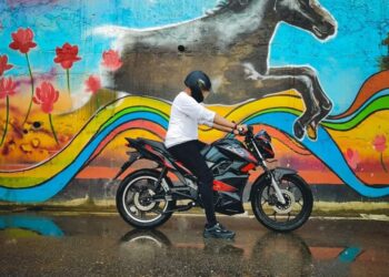 Hop Electric opens New Experience Centres in Lucknow and Etawah