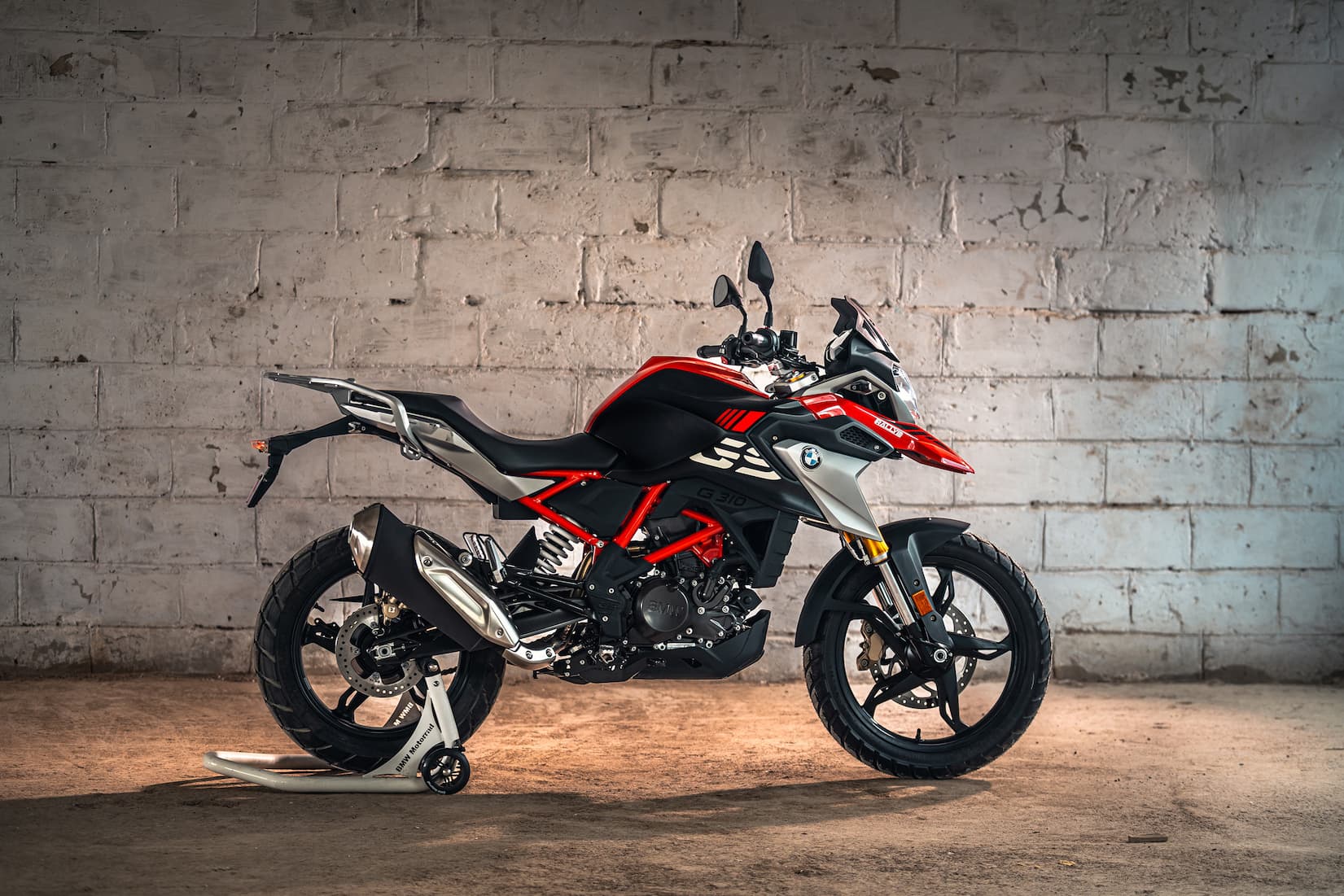 BMW G 310 motorcycle range gets New Colors - GaadiKey