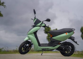 Ather 450S entry-level variant launched at Rs 1.30 lakhs