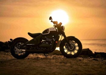 2023 Jawa 42 Bobber Black Mirror