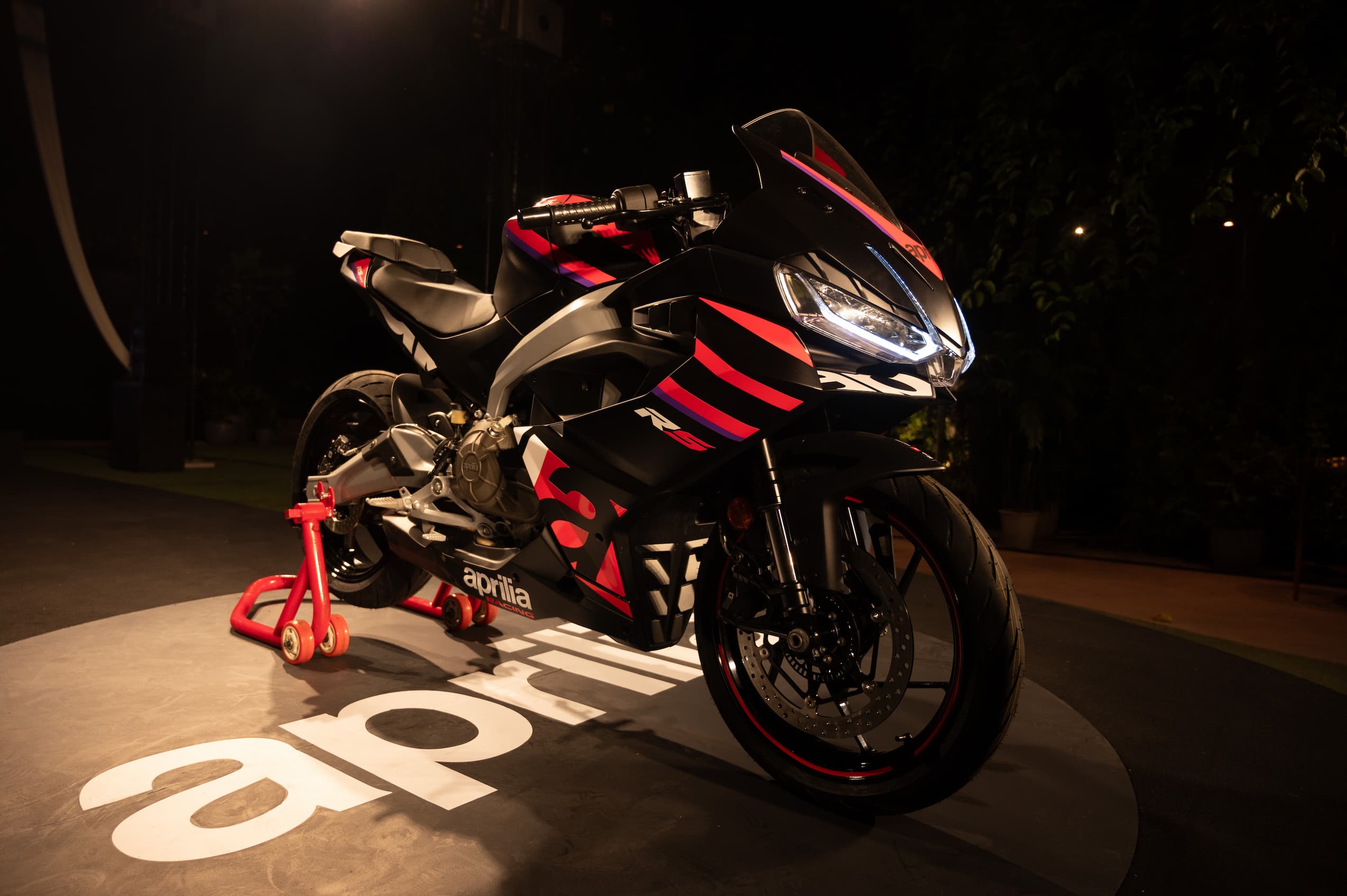 Aprilia RS 457 motorcycle unveiled in India GaadiKey
