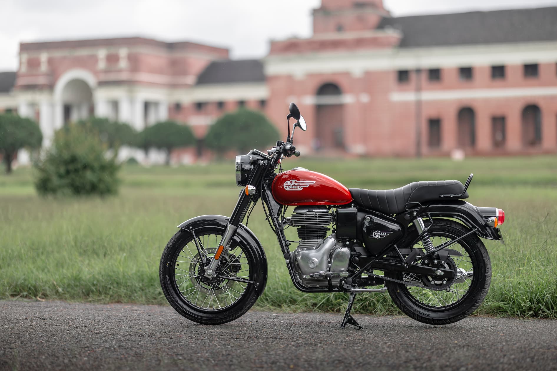 2023 Royal Enfield Bullet 350 launched in India at Rs 1,73,562 - GaadiKey